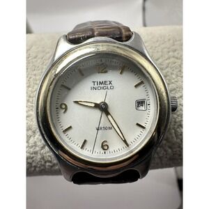 Timex Indiglo Vintage Ladies Watch 2000 New Battery 28MM‎ 7.25" Leather Band A54